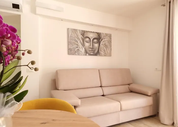 Roxy Willa Tanaunella